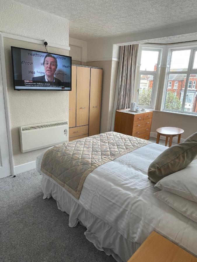 Oyo Queens Hotel, Skegness Exterior foto